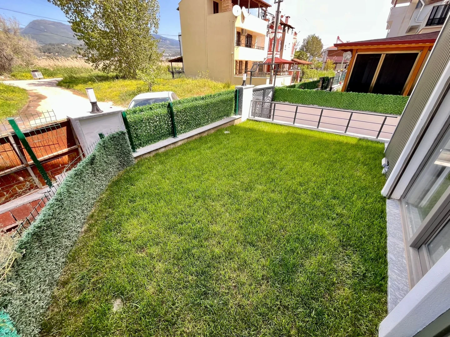 YÜKSELDEN GÜREDE DENİZE 100 MT ULTRA LÜX 3+1 SATILIK VİLLA