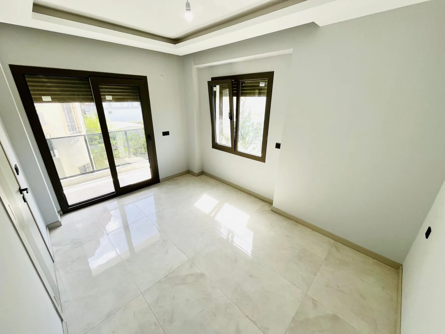 YÜKSELDEN GÜREDE DENİZE 100 MT ULTRA LÜX 3+1 SATILIK VİLLA