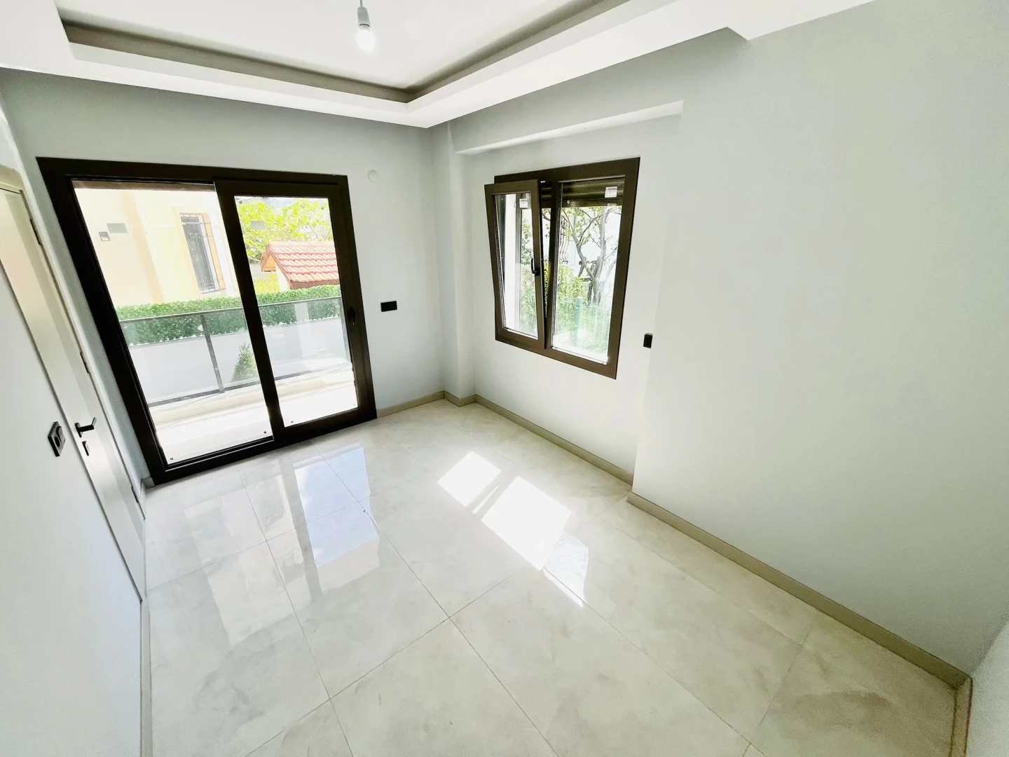 YÜKSELDEN GÜREDE DENİZE 100 MT ULTRA LÜX 3+1 SATILIK VİLLA
