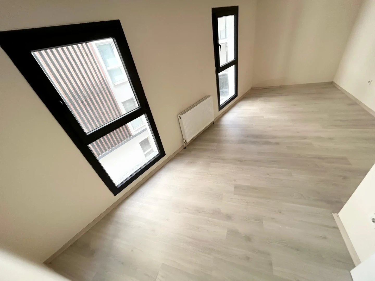 彡SADECE YÜKSEL'DE KADIKÖY'DE SİTE İÇİNDE GENİŞ METREKARE 1+1彡