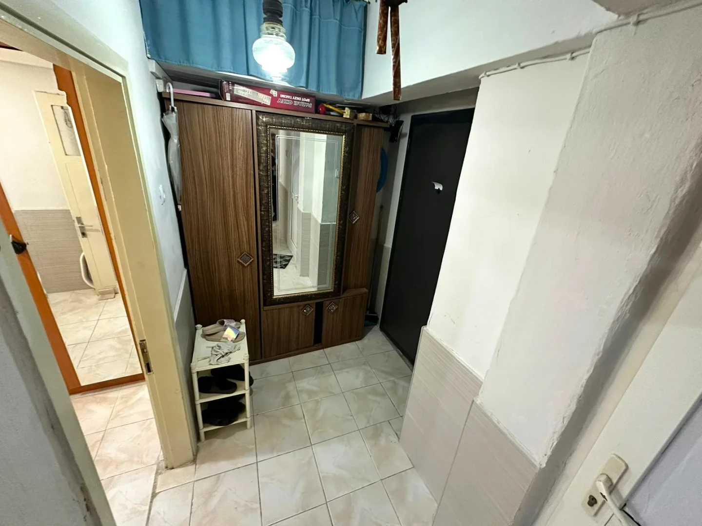YÜKSELDEN AKÇAY MERKEZDE BAHÇE KULLANIMLI DENİZE 200mt 2+1 DAİRE