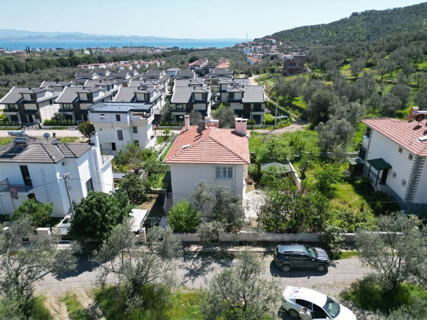 YÜKSELDEN GÜRENİN EN DEĞERLİ YERİNDE TAM BAĞIMSIZ 7+2EŞSİZ VİLLA