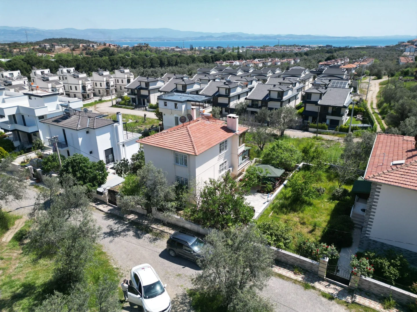 YÜKSELDEN GÜRENİN EN DEĞERLİ YERİNDE TAM BAĞIMSIZ 7+2EŞSİZ VİLLA