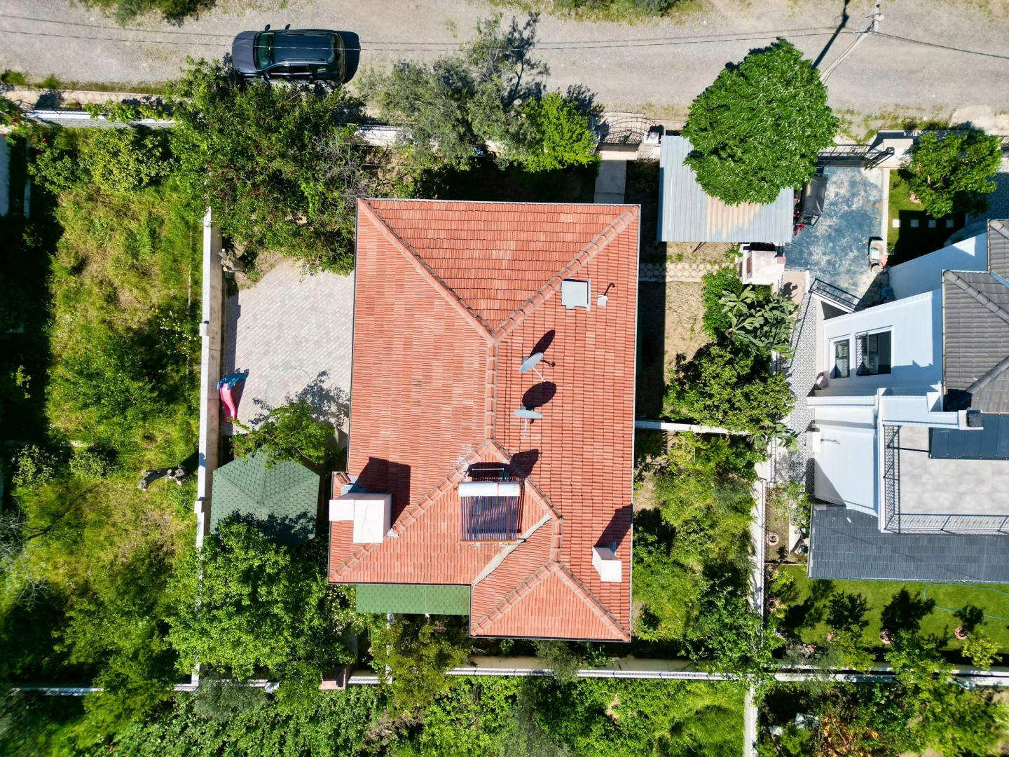 YÜKSELDEN GÜRENİN EN DEĞERLİ YERİNDE TAM BAĞIMSIZ 7+2EŞSİZ VİLLA