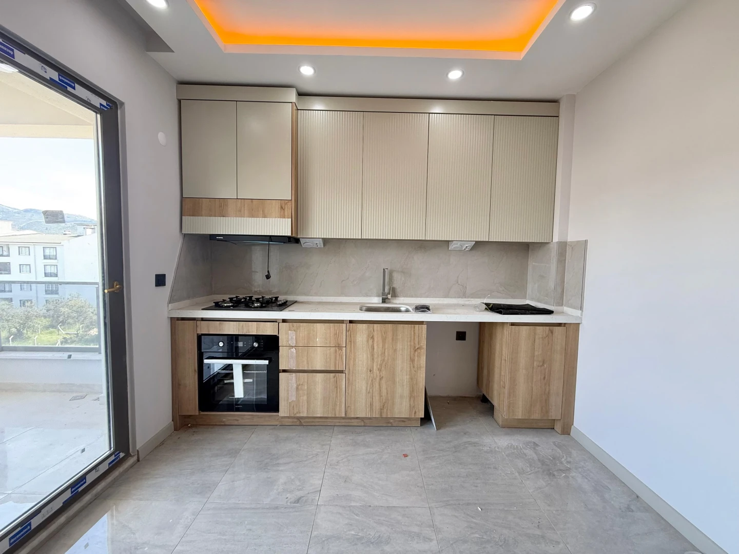 彡YÜKSEL'DEN KADIKÖYDE HARİKA TASARIMLI ÖNCEPHE ARAKAT 2+1 DAİRE彡