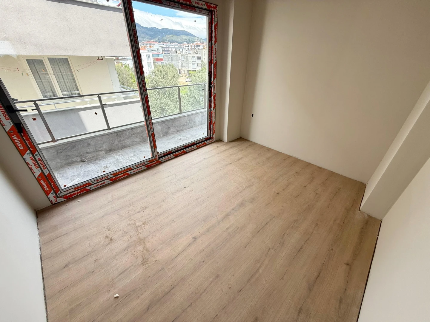 彡YÜKSEL'DEN KADIKÖY'DE ARAKAT LÜKS İŞÇİLİK 1+1 SIFIR DAİRE彡