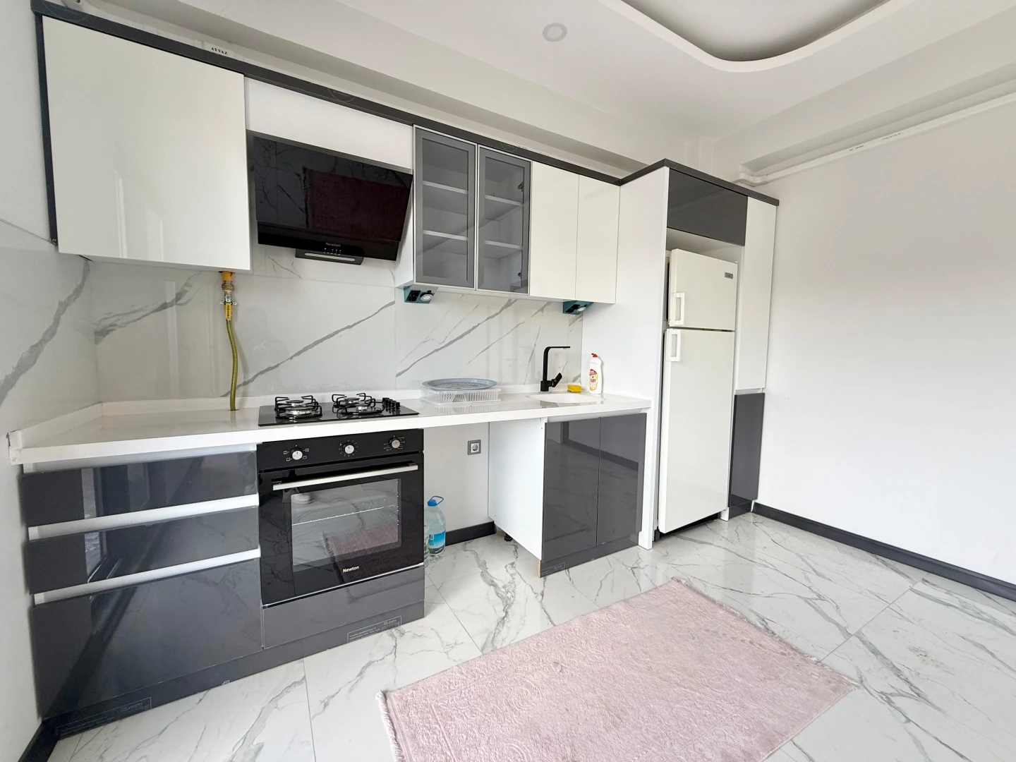 彡YÜKSEL'DEN EDREMİT'TE 1+1 DOĞALGAZLI ARAKAT KİRALIK DAİRE 彡