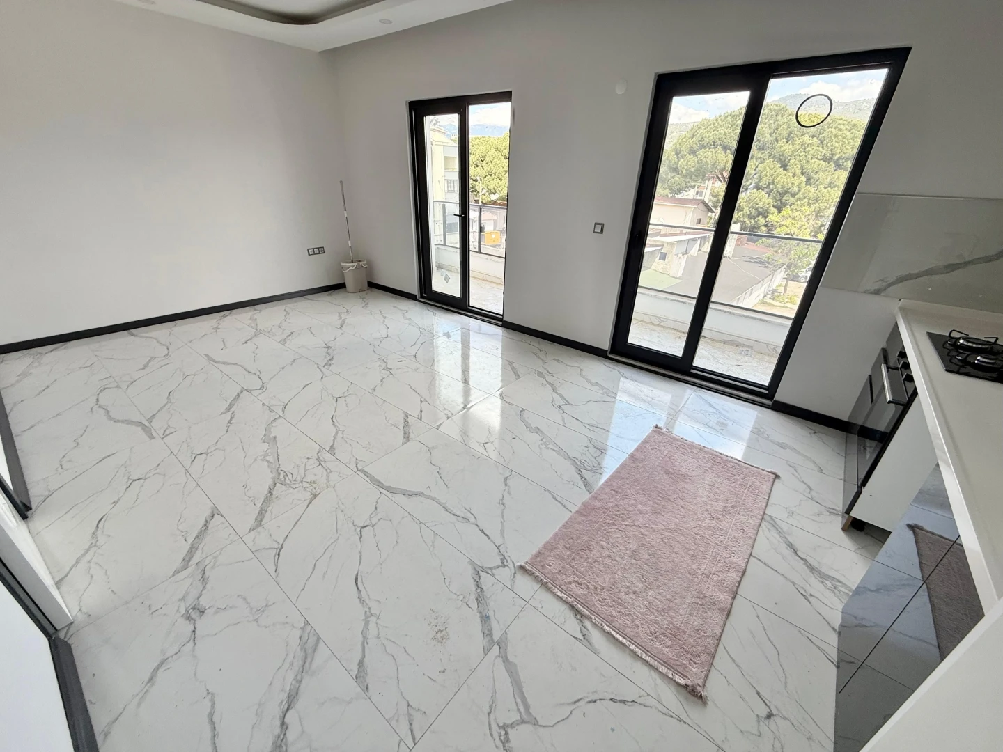 彡YÜKSEL'DEN EDREMİT'TE 1+1 DOĞALGAZLI ARAKAT KİRALIK DAİRE 彡