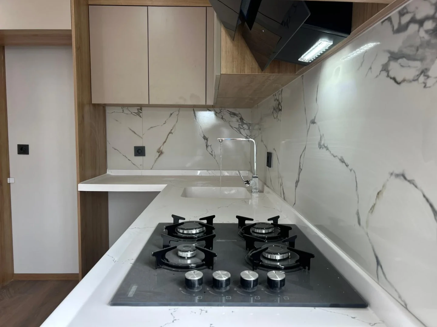 彡YÜKSEL'DEN KADIKÖY'DE HARİKA TASARIM ULTRA LÜKS 1+1 DAİRE彡