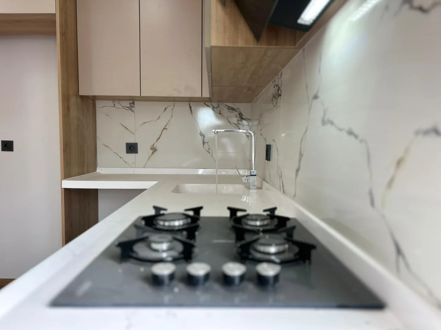 彡YÜKSEL'DEN KADIKÖY'DE HARİKA TASARIM ULTRA LÜKS 1+1 DAİRE彡