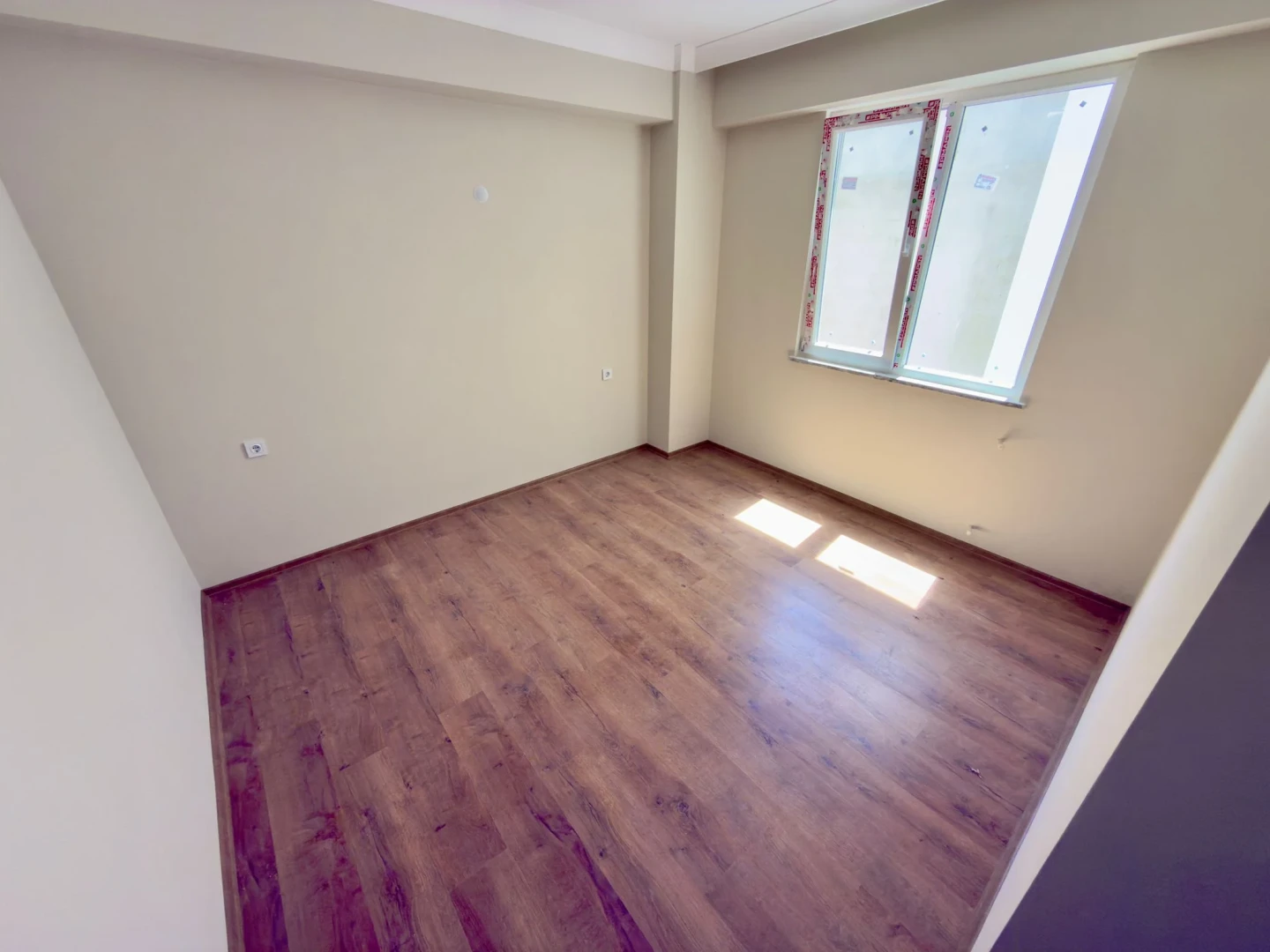 YÜKSELDEN ZEYTİNLİDE ŞOK FIRSAT! ULTRA GENİŞ SATILIK 1+1 DAİRE