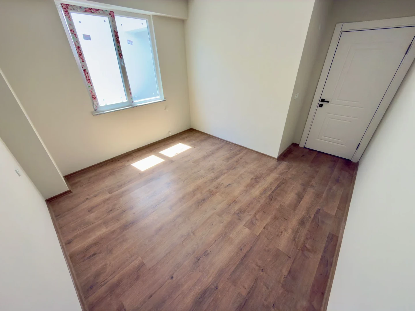 YÜKSELDEN ZEYTİNLİDE ŞOK FIRSAT! ULTRA GENİŞ SATILIK 1+1 DAİRE