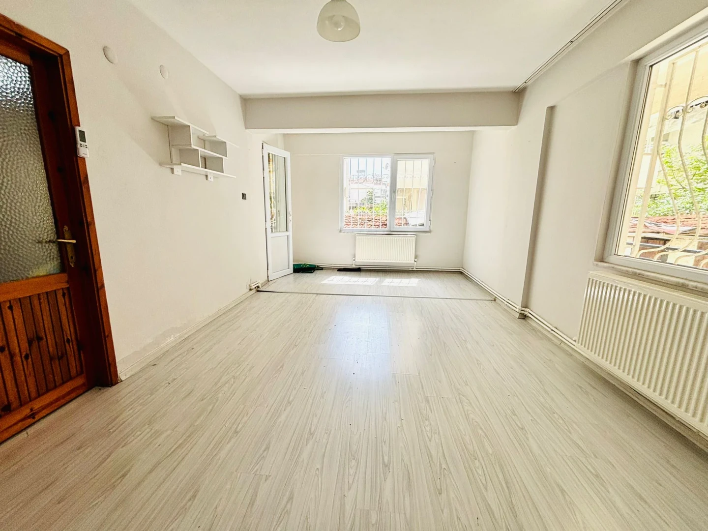 YÜKSELDEN AKÇAY CUMA PAZARINA YAKIN MANTOLAMALI FIRSAT 2+1 DAİRE
