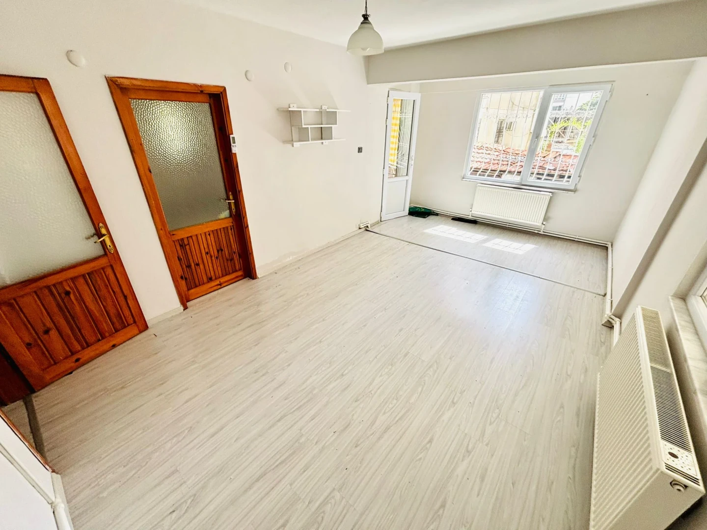 YÜKSELDEN AKÇAY CUMA PAZARINA YAKIN MANTOLAMALI FIRSAT 2+1 DAİRE