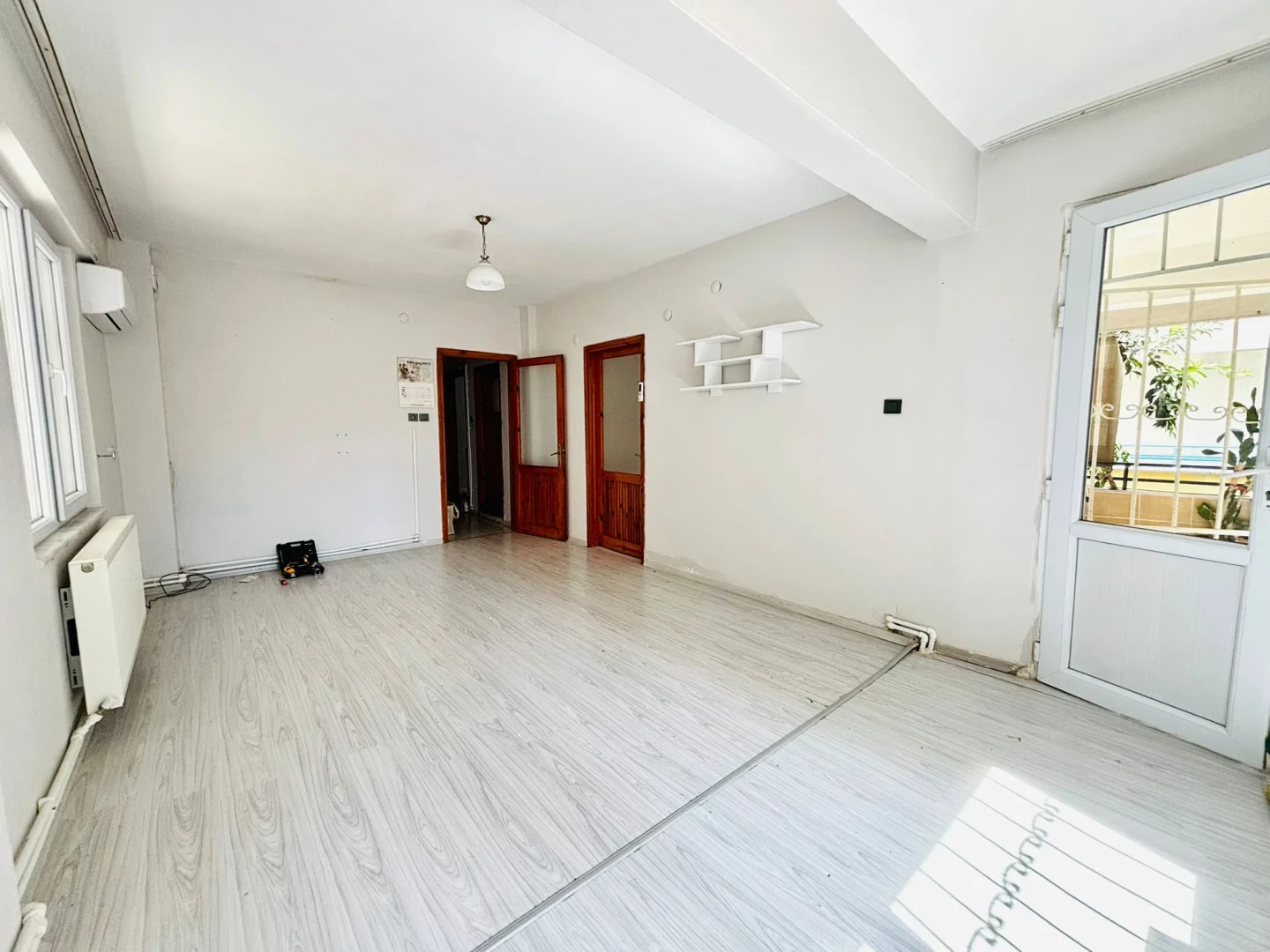 YÜKSELDEN AKÇAY CUMA PAZARINA YAKIN MANTOLAMALI FIRSAT 2+1 DAİRE