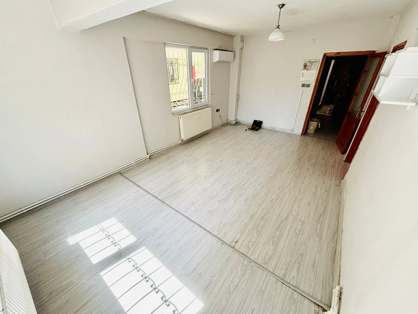 YÜKSELDEN AKÇAY CUMA PAZARINA YAKIN MANTOLAMALI FIRSAT 2+1 DAİRE