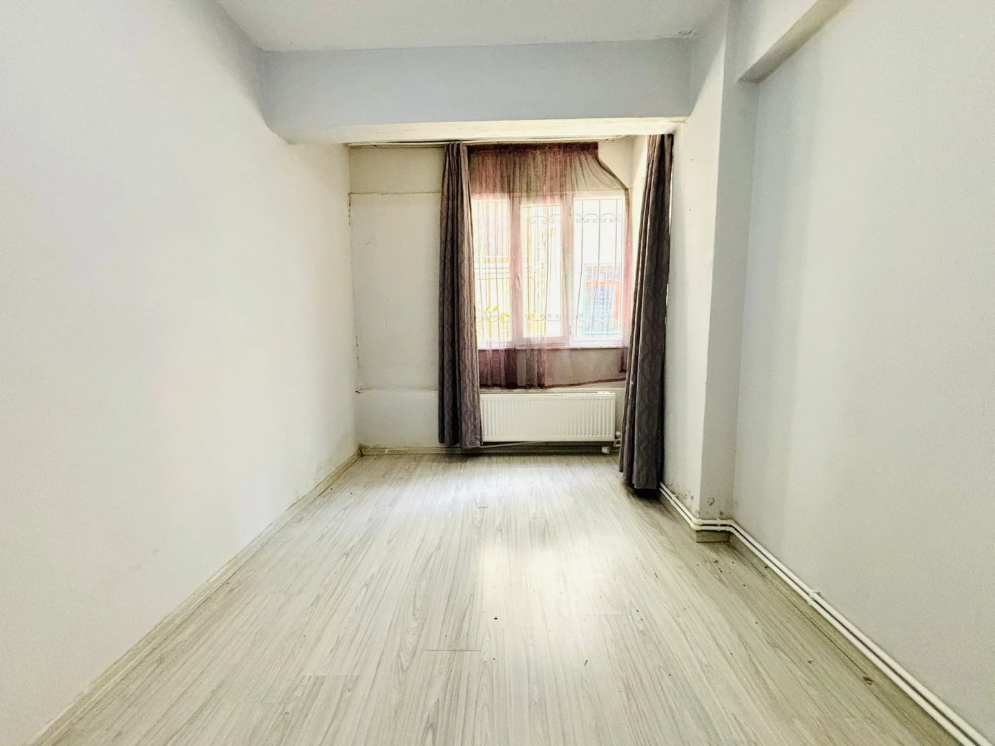 YÜKSELDEN AKÇAY CUMA PAZARINA YAKIN MANTOLAMALI FIRSAT 2+1 DAİRE