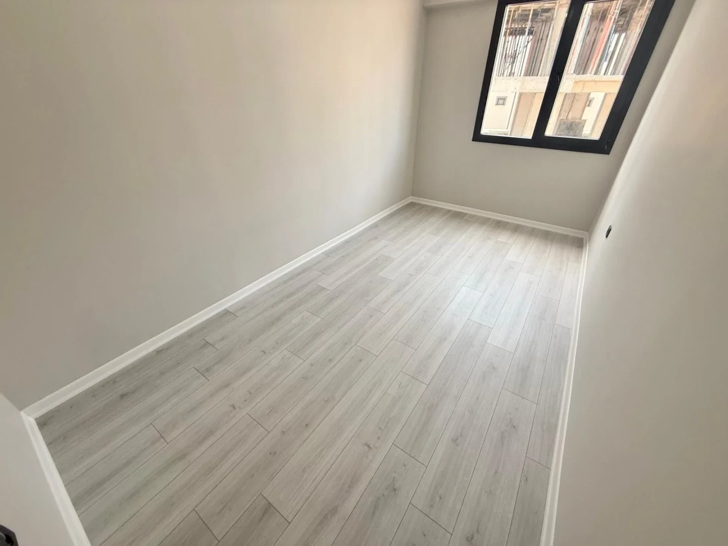 彡YÜKSELDEN KADIKÖY'DE DOĞA MANZARASIYLA 1+1 SİTE İÇİNDE HAVUZLU彡
