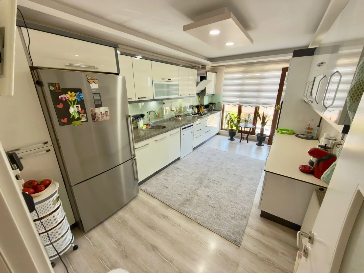 YÜKSELDEN CENNETAYAĞINDA MANZARALI EKSİKSİZ ULTRA LÜKS 3+1 DAİRE