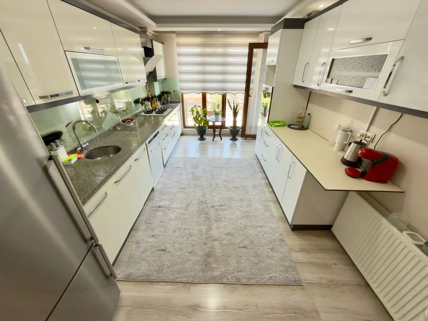 YÜKSELDEN CENNETAYAĞINDA MANZARALI EKSİKSİZ ULTRA LÜKS 3+1 DAİRE