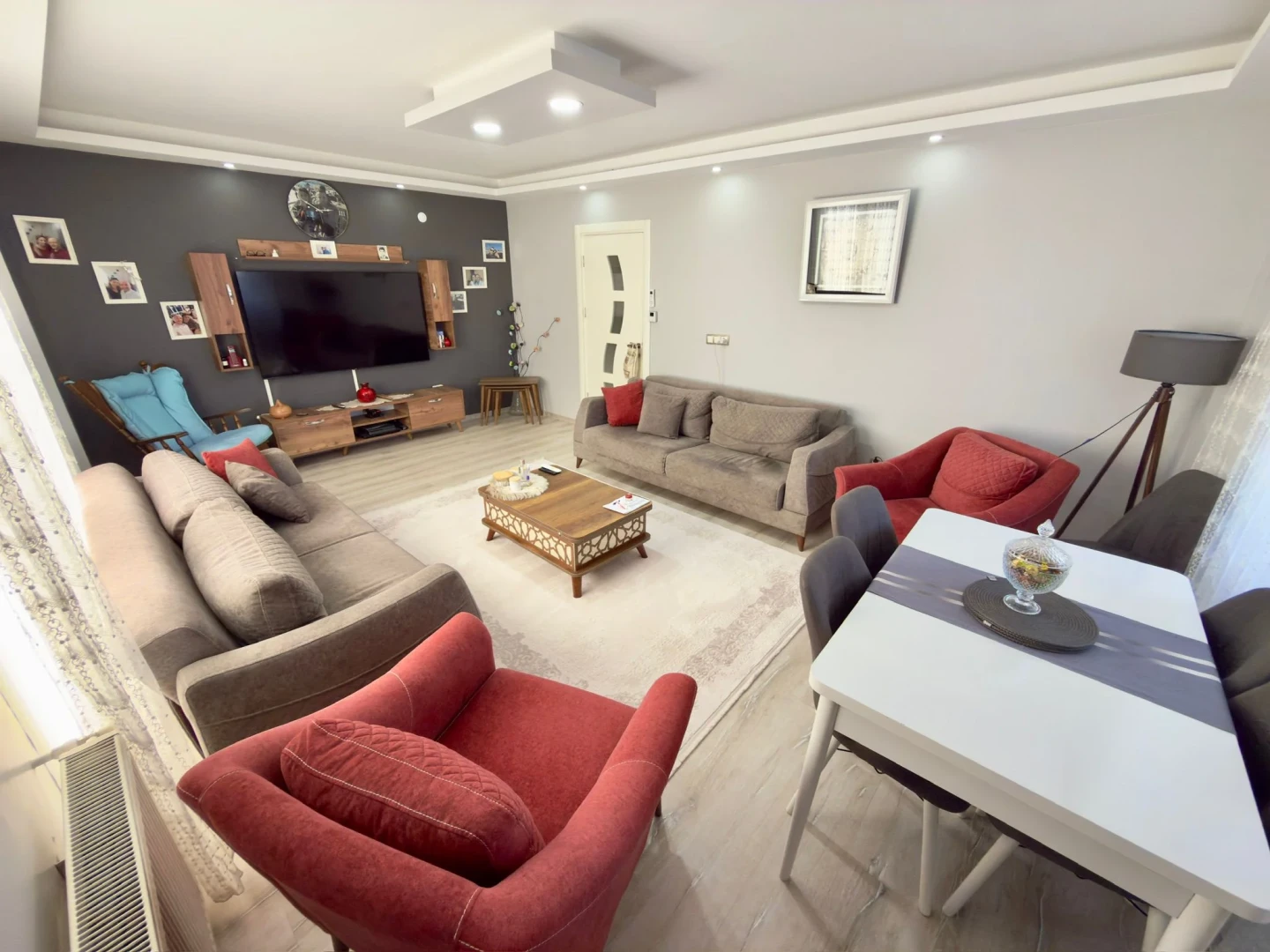 YÜKSELDEN CENNETAYAĞINDA MANZARALI EKSİKSİZ ULTRA LÜKS 3+1 DAİRE