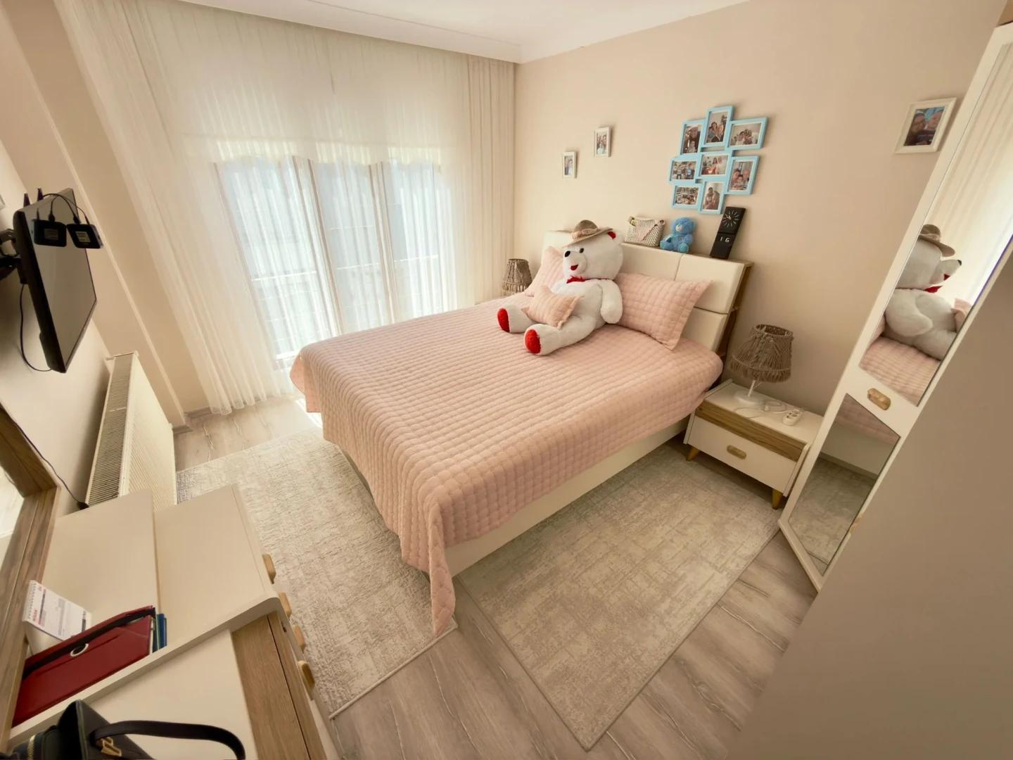 YÜKSELDEN CENNETAYAĞINDA MANZARALI EKSİKSİZ ULTRA LÜKS 3+1 DAİRE