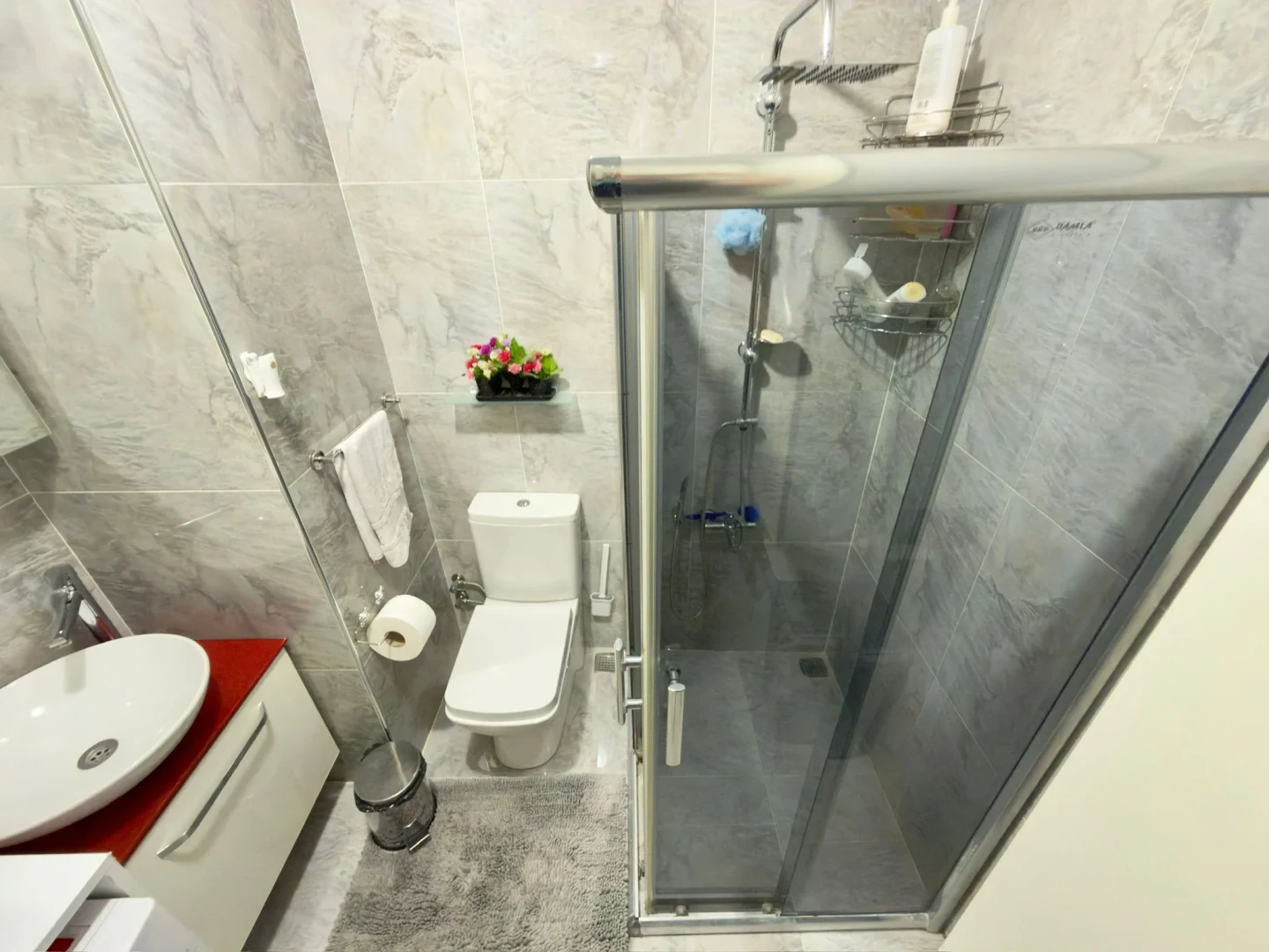 YÜKSELDEN CENNETAYAĞINDA MANZARALI EKSİKSİZ ULTRA LÜKS 3+1 DAİRE