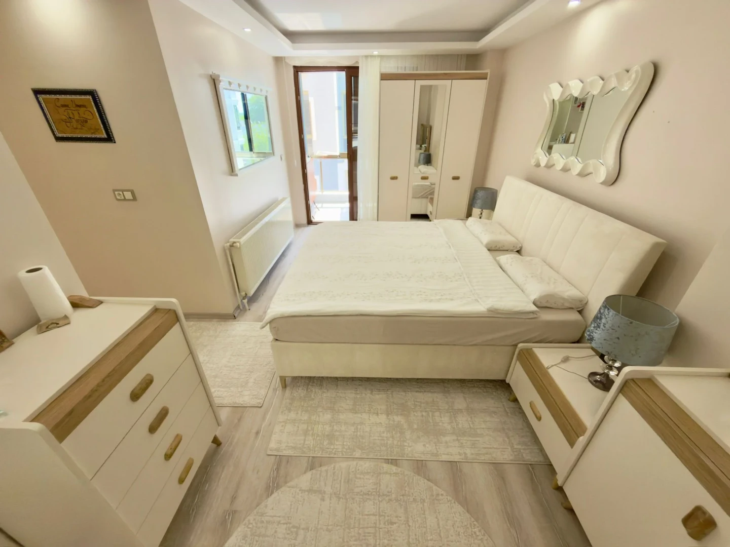 YÜKSELDEN CENNETAYAĞINDA MANZARALI EKSİKSİZ ULTRA LÜKS 3+1 DAİRE