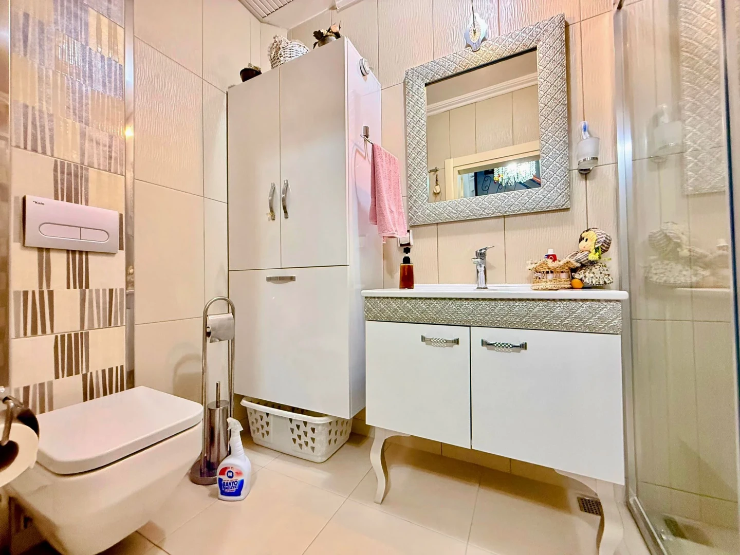 YÜKSELDEN GÜREDE DENİZE 500 METRE FUL BAKIMLI ŞÖMİNELİ 4+1 VİLLA