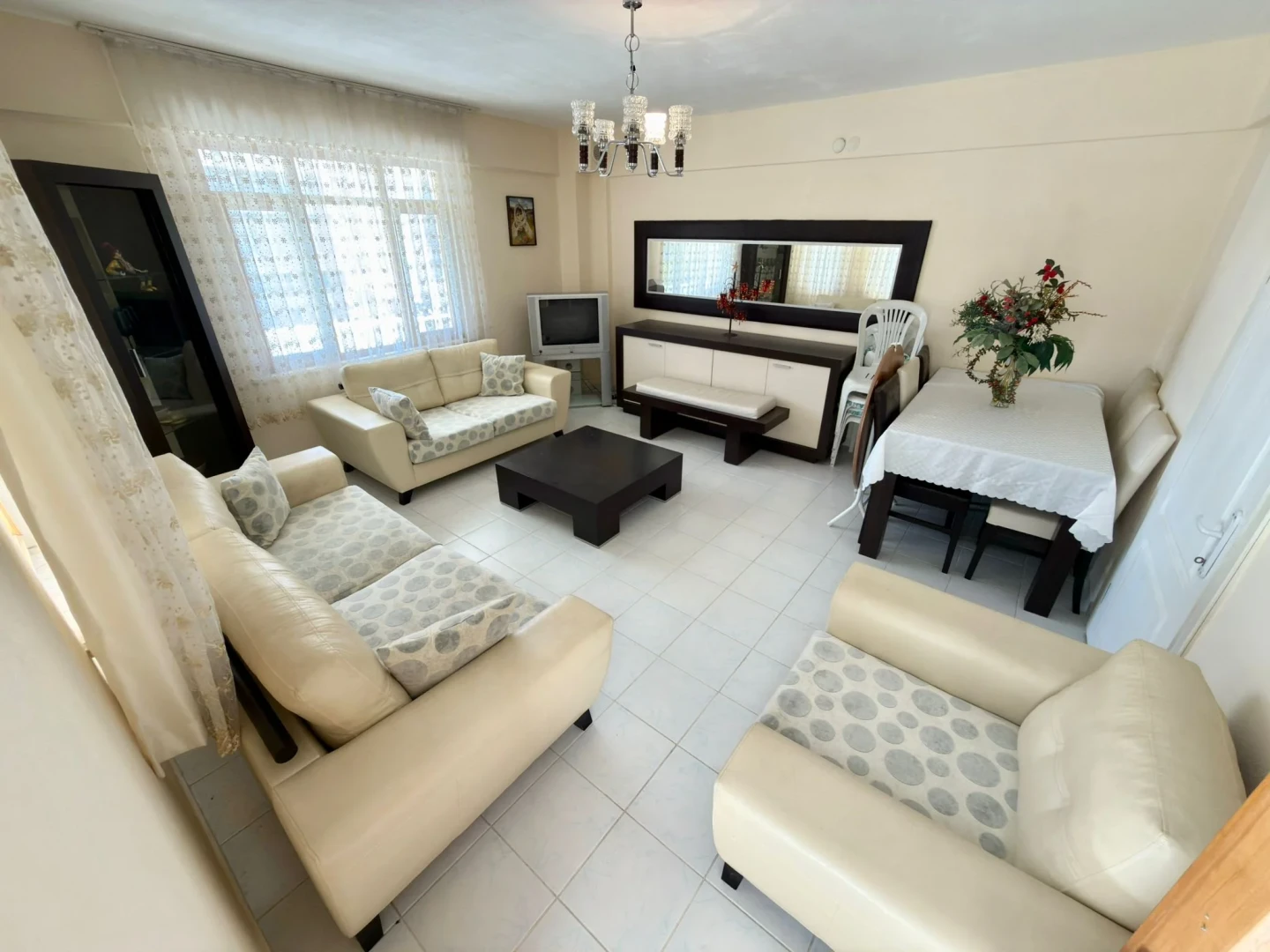 YÜKSELDEN ALTINKUM ARAKAT ÖN CEPHE AYRI MUTFAK SATILIK 2+1 DAİRE
