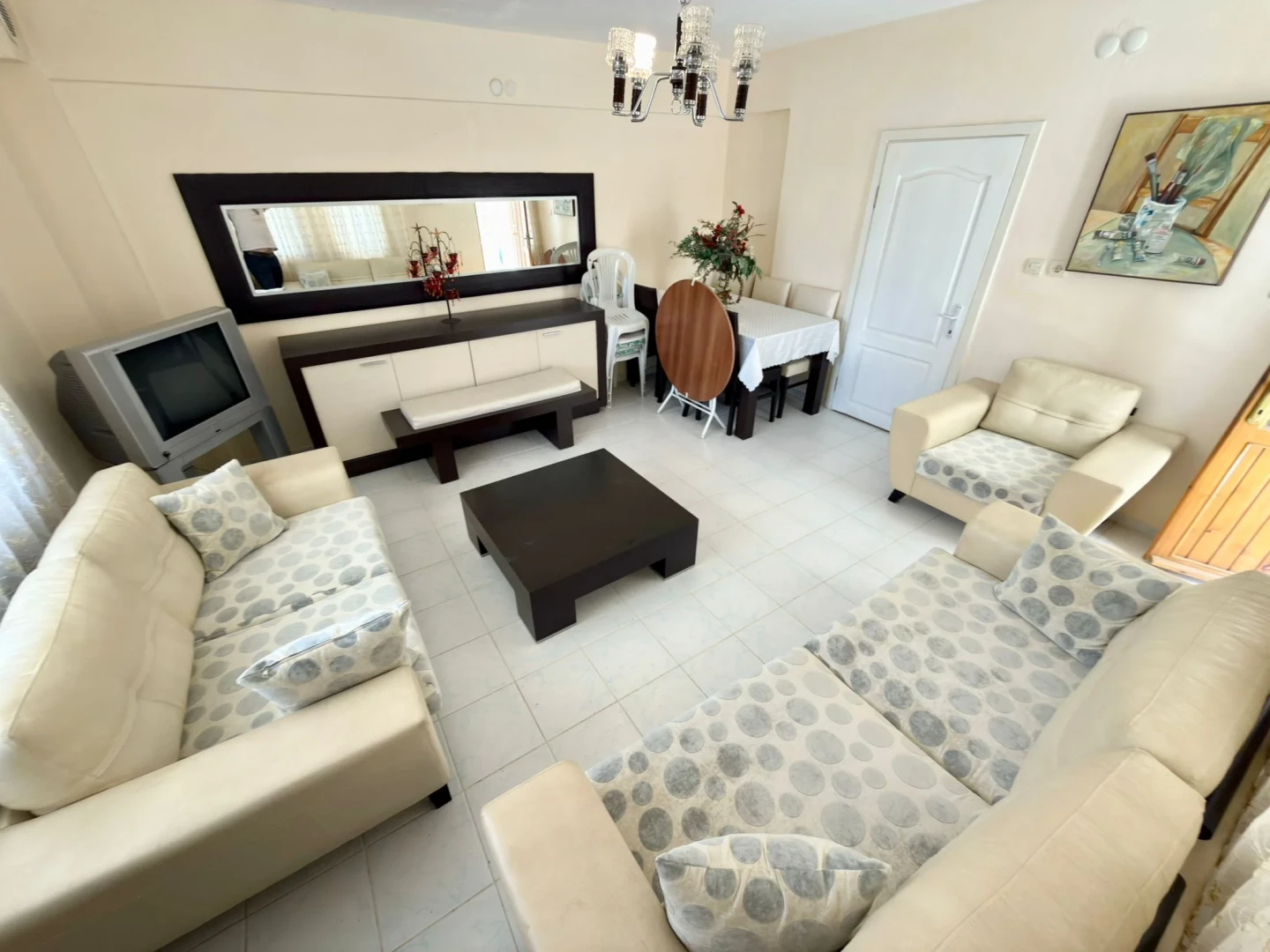 YÜKSELDEN ALTINKUM ARAKAT ÖN CEPHE AYRI MUTFAK SATILIK 2+1 DAİRE
