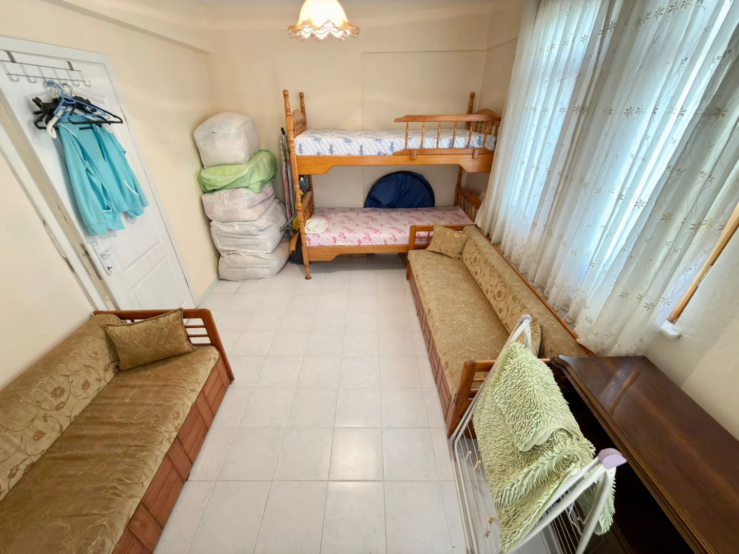 YÜKSELDEN ALTINKUM ARAKAT ÖN CEPHE AYRI MUTFAK SATILIK 2+1 DAİRE