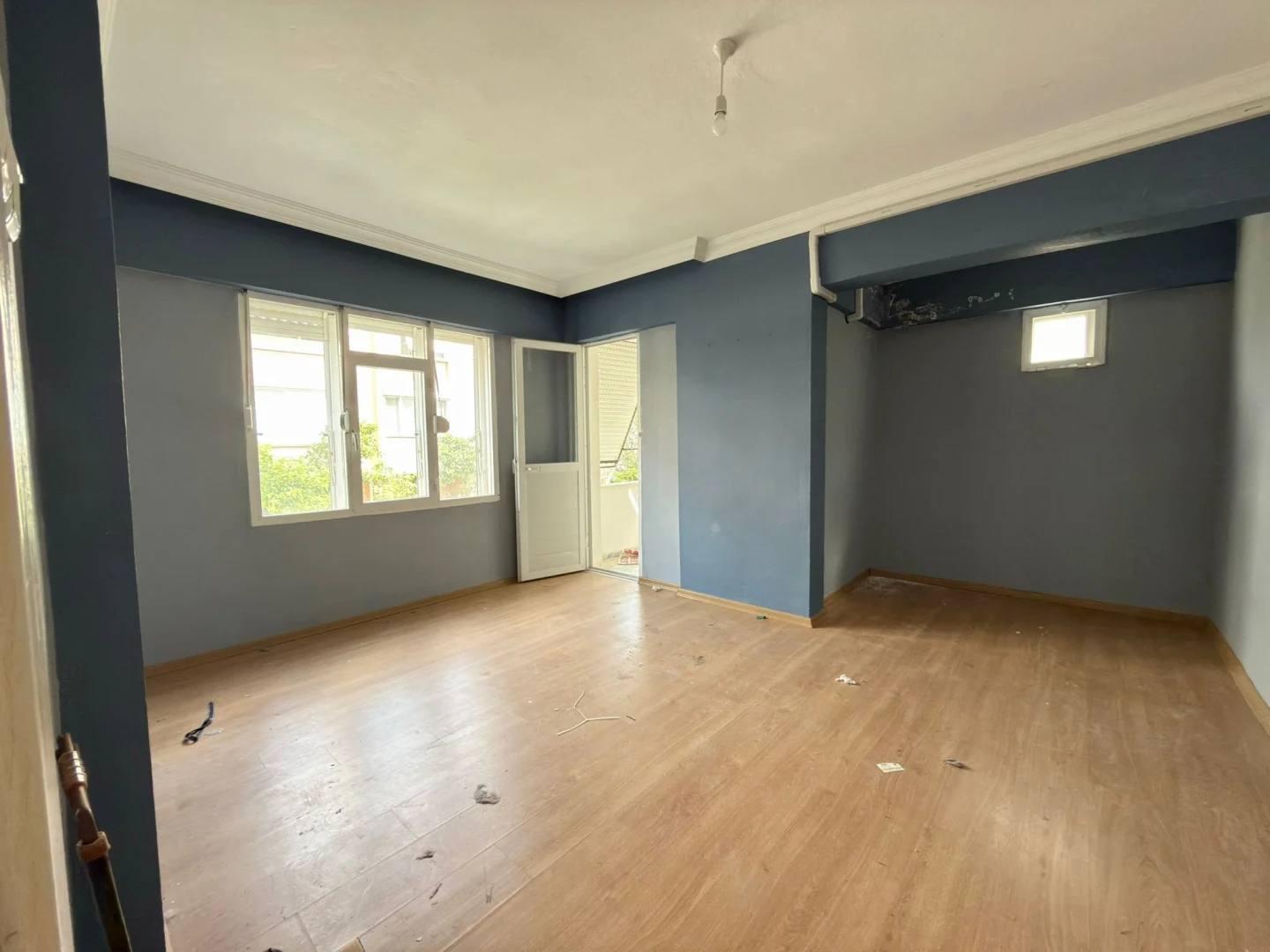 YÜKSELDEN HARİKA KONUMDA ÖN CEPHE DENİZE 300 M SATILIK 2+1 DAİRE