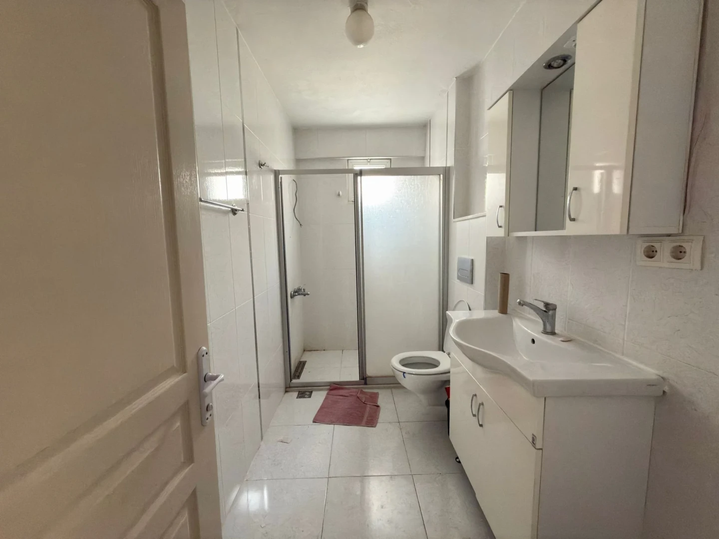 YÜKSELDEN HARİKA KONUMDA ÖN CEPHE DENİZE 300 M SATILIK 2+1 DAİRE
