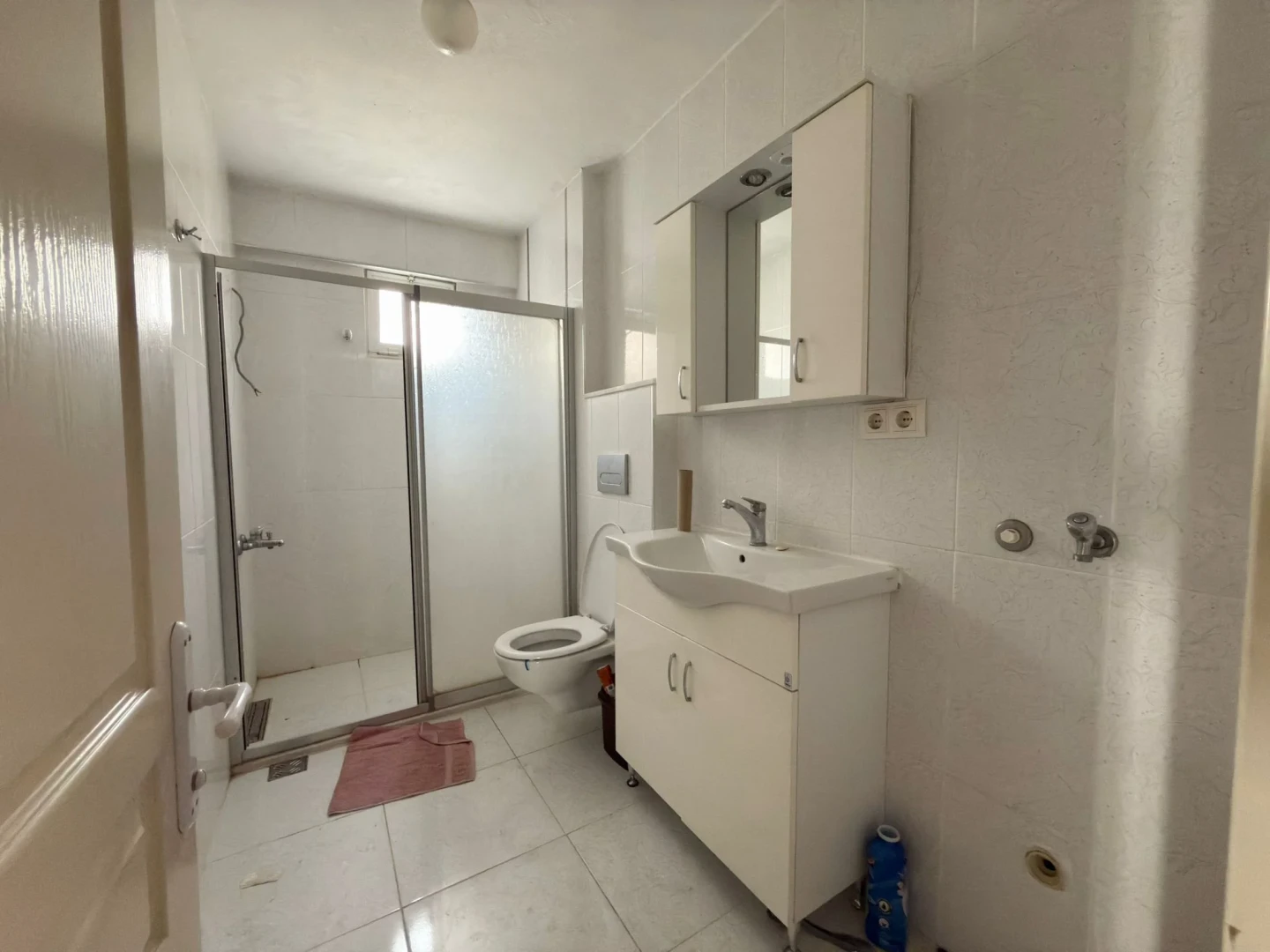 YÜKSELDEN HARİKA KONUMDA ÖN CEPHE DENİZE 300 M SATILIK 2+1 DAİRE