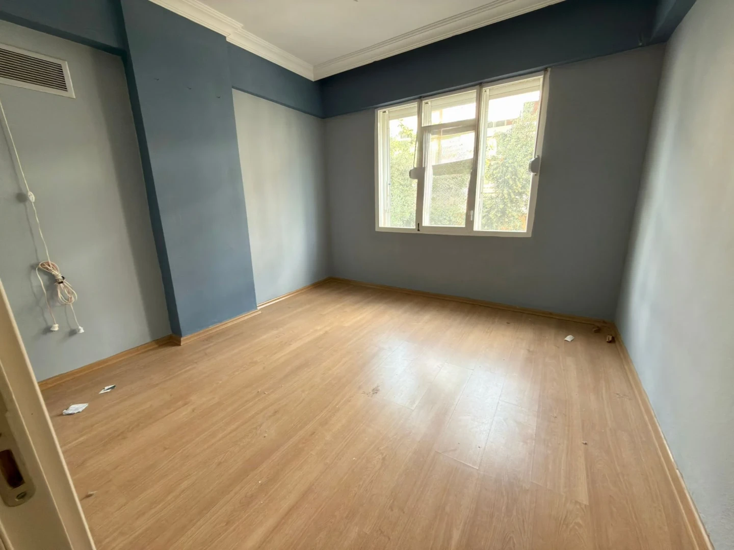YÜKSELDEN HARİKA KONUMDA ÖN CEPHE DENİZE 300 M SATILIK 2+1 DAİRE