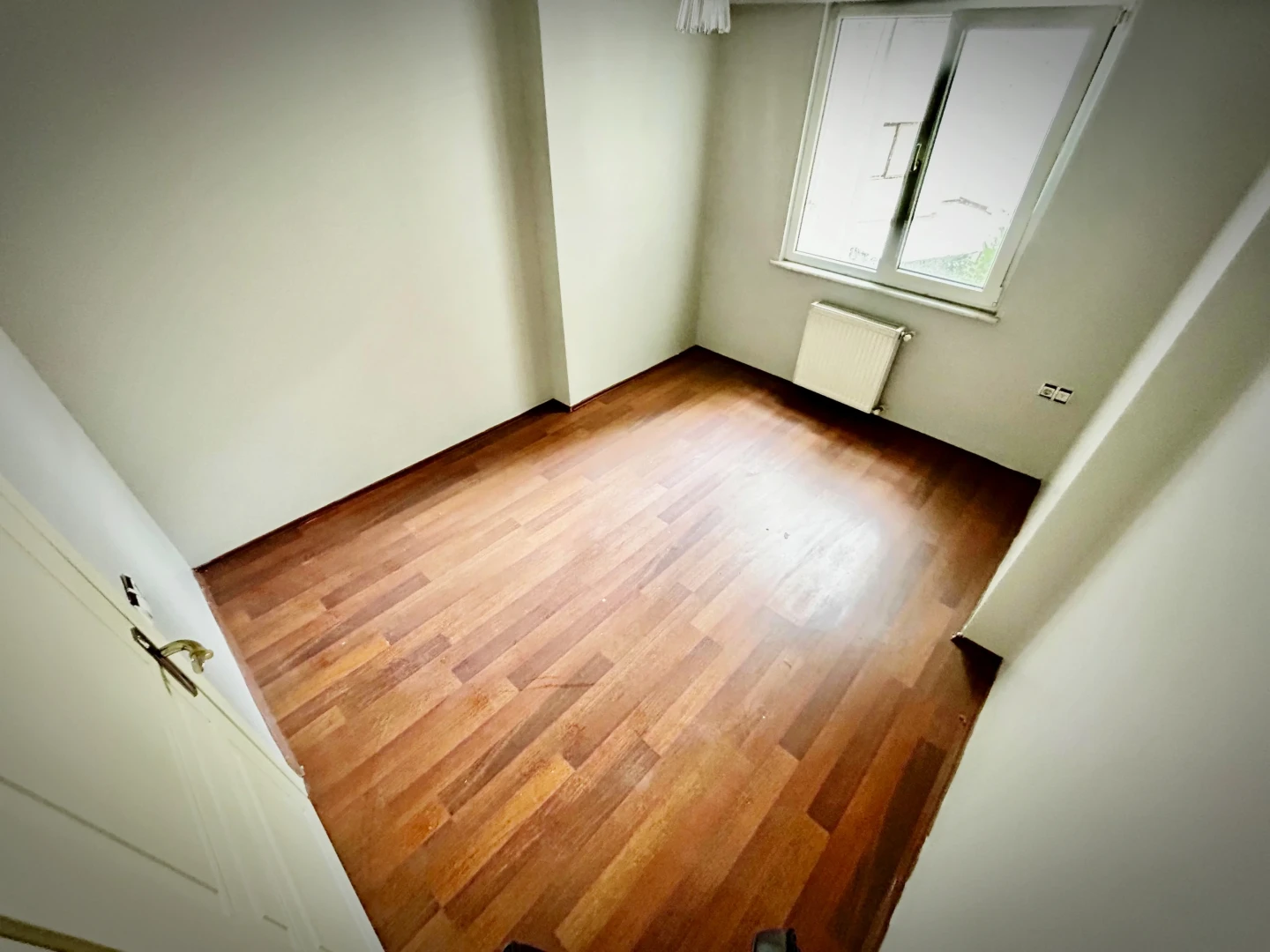 YÜKSEL'DEN CENNETAYAĞIN'DA 3+1 SSK MEVKİİNDE ARAKAT SATILIK DAİRE