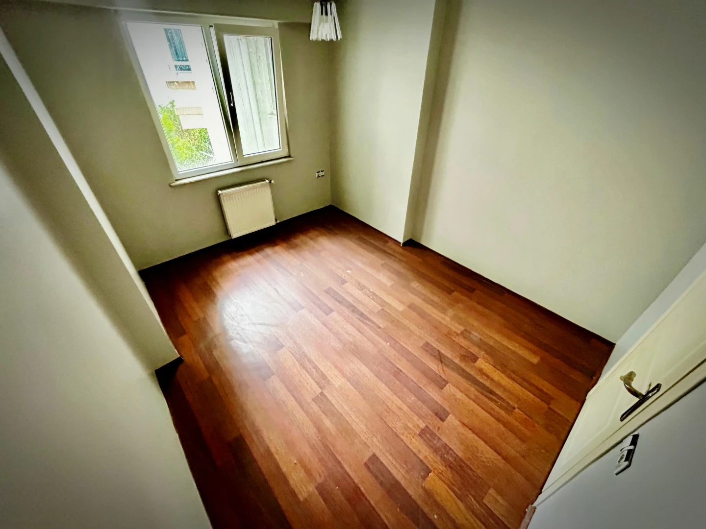 YÜKSEL'DEN CENNETAYAĞIN'DA 3+1 SSK MEVKİİNDE ARAKAT SATILIK DAİRE