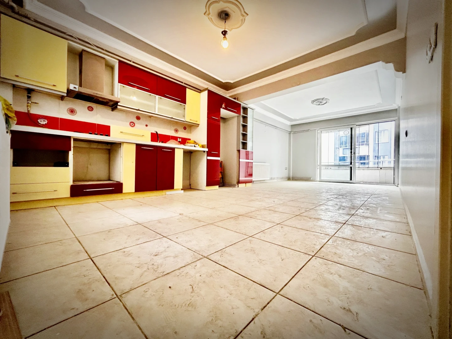 YÜKSEL'DEN CENNETAYAĞIN'DA 3+1 SSK MEVKİİNDE ARAKAT SATILIK DAİRE