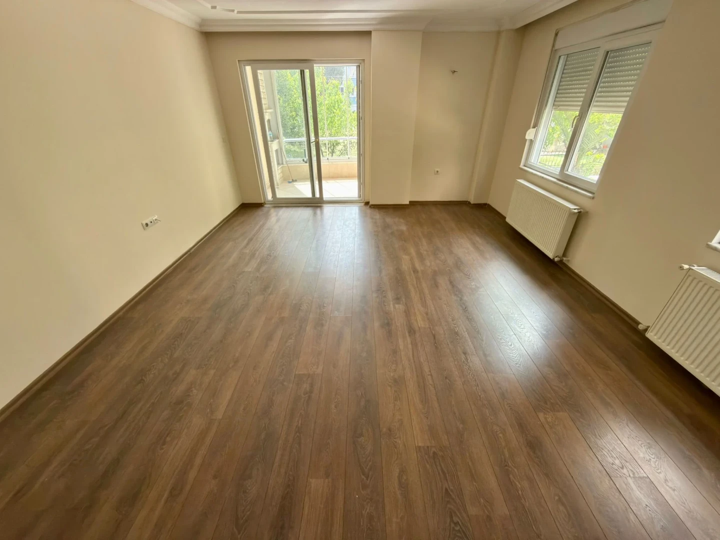 YÜKSELDEN AKÇAY MERKEZDE YENİ BİNADA GENİŞ DOĞALGAZLI 2+1 DAİRE