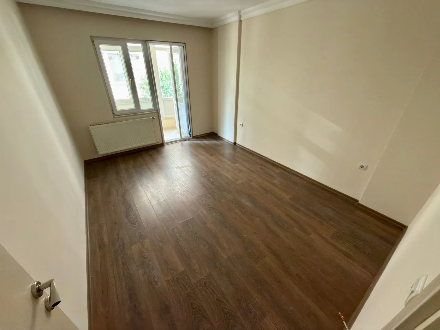 YÜKSELDEN AKÇAY MERKEZDE YENİ BİNADA GENİŞ DOĞALGAZLI 2+1 DAİRE