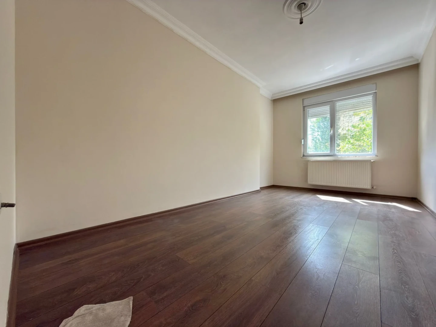 YÜKSELDEN AKÇAY MERKEZDE YENİ BİNADA GENİŞ DOĞALGAZLI 2+1 DAİRE