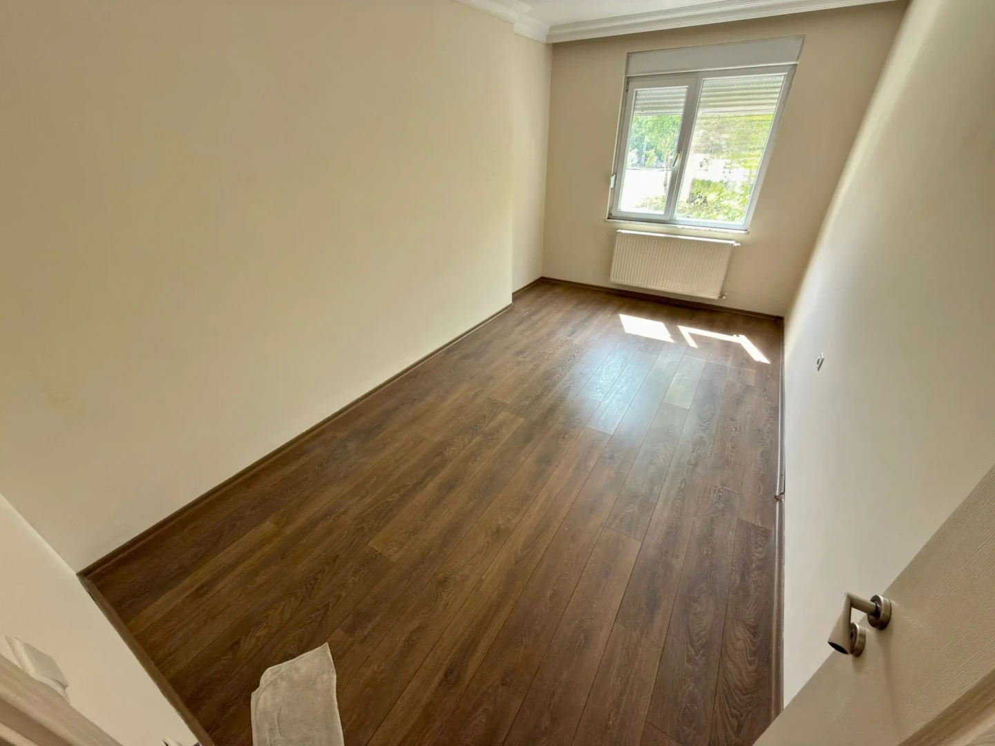 YÜKSELDEN AKÇAY MERKEZDE YENİ BİNADA GENİŞ DOĞALGAZLI 2+1 DAİRE