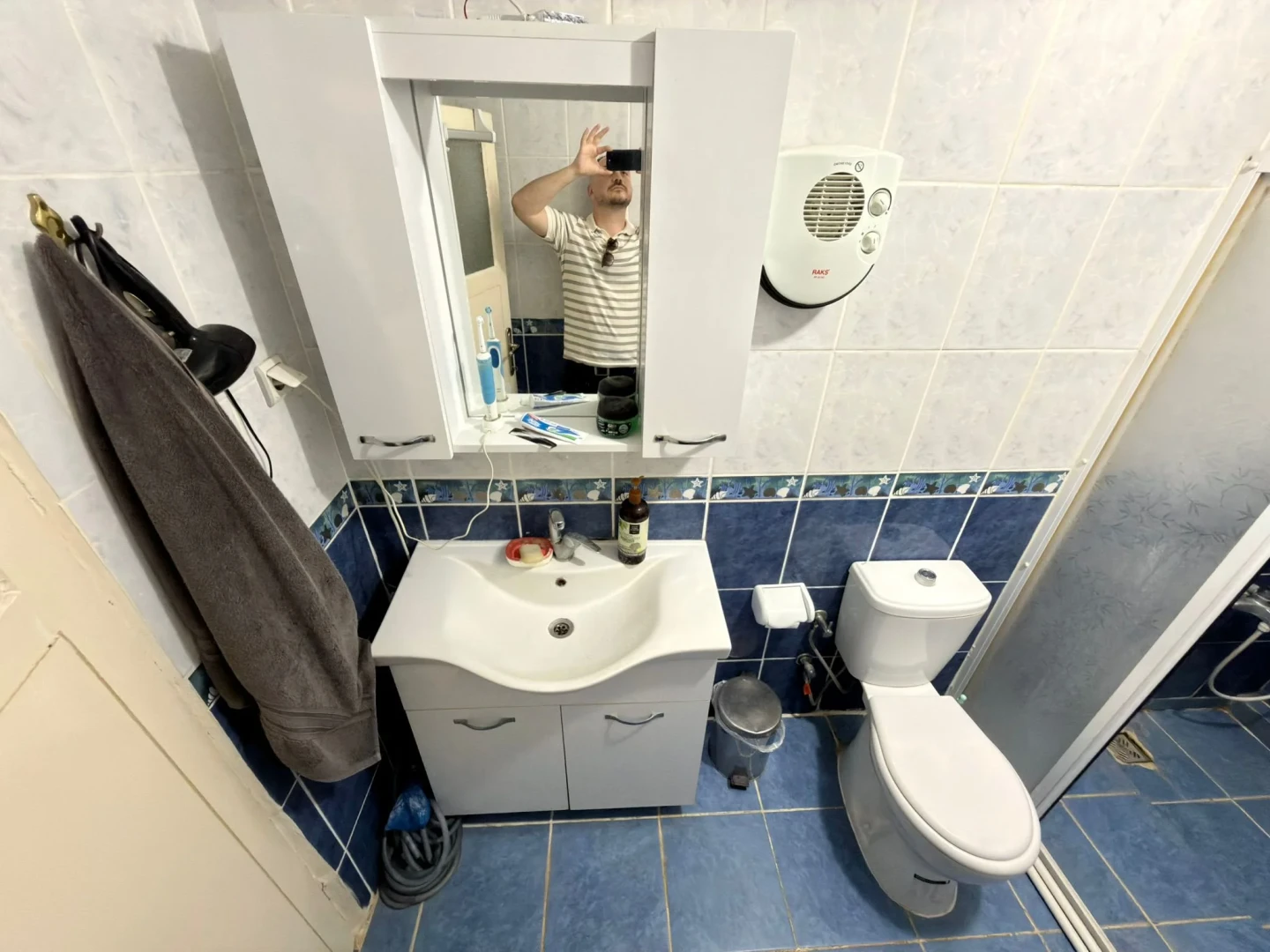 YETKİLİ YÜKSELDEN EDREMİT MERKEZDE AYRI MUTFAK 2+1 SATILIK DAİRE