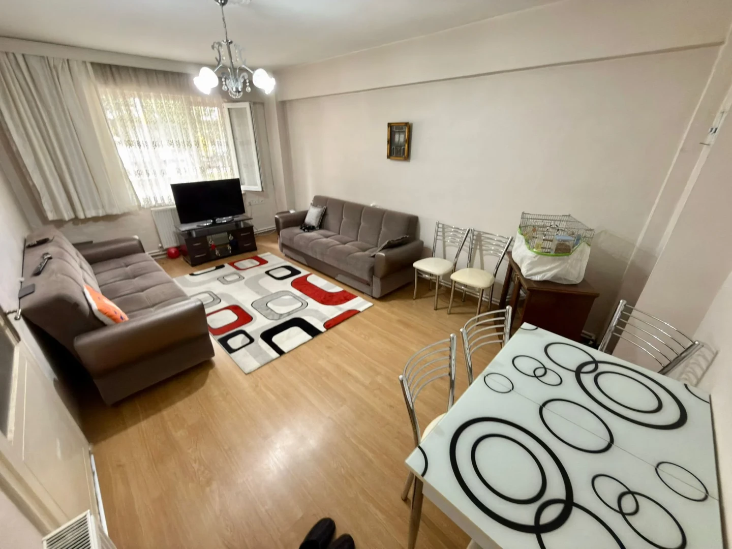 YETKİLİ YÜKSELDEN EDREMİT MERKEZDE AYRI MUTFAK 2+1 SATILIK DAİRE