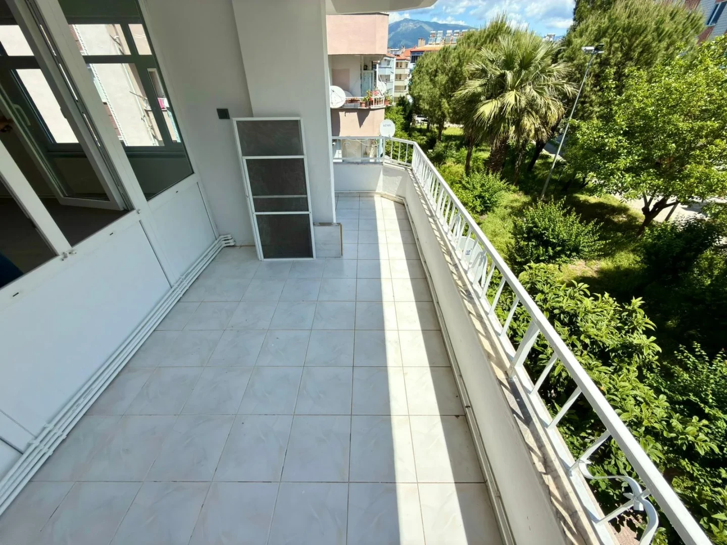 ▓▓YÜKSELDEN YEŞİL MANZARALI DOĞALGAZLI SATILIK 2+1 ARAKAT DAİRE▓