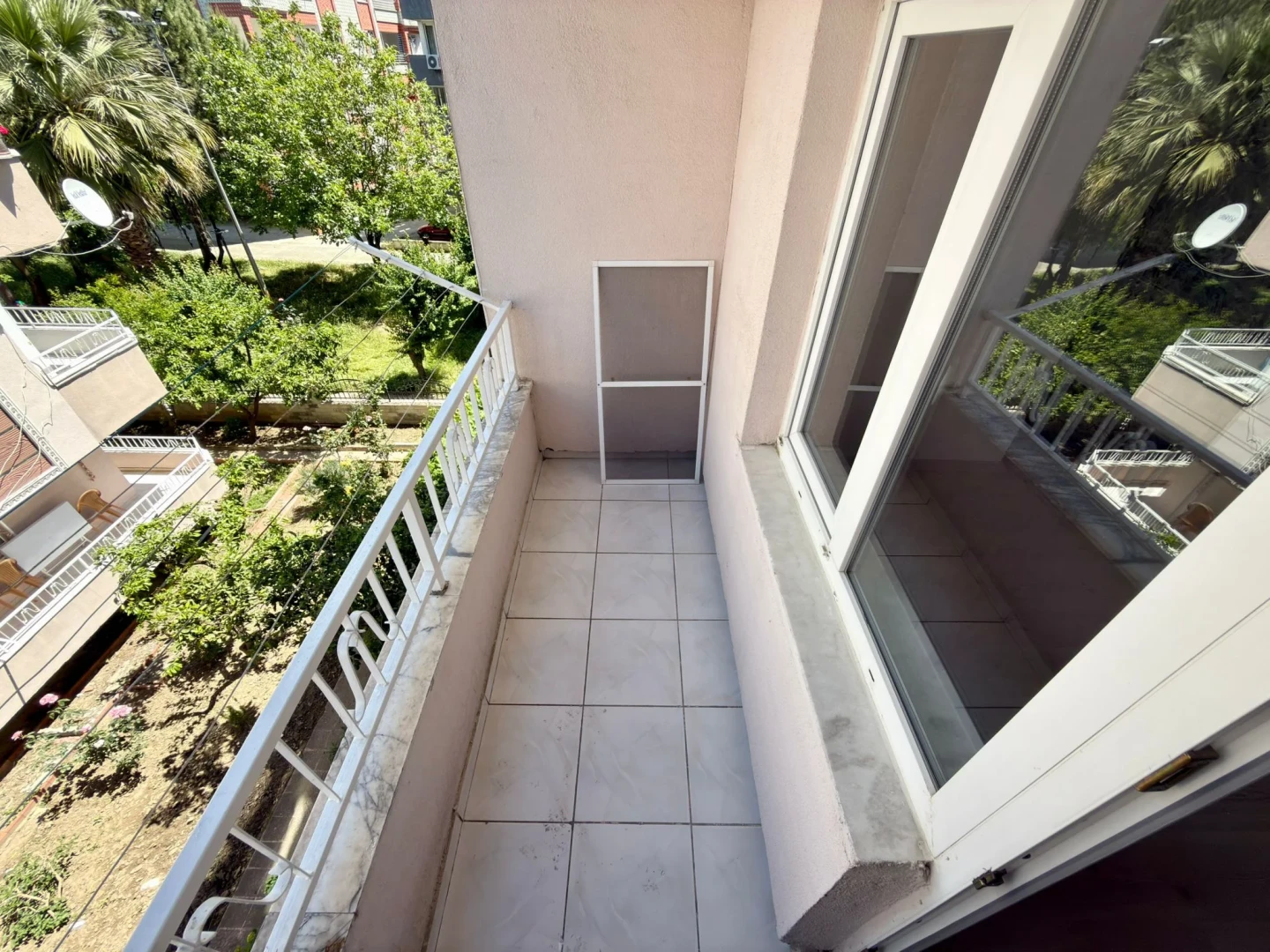 ▓▓YÜKSELDEN YEŞİL MANZARALI DOĞALGAZLI SATILIK 2+1 ARAKAT DAİRE▓