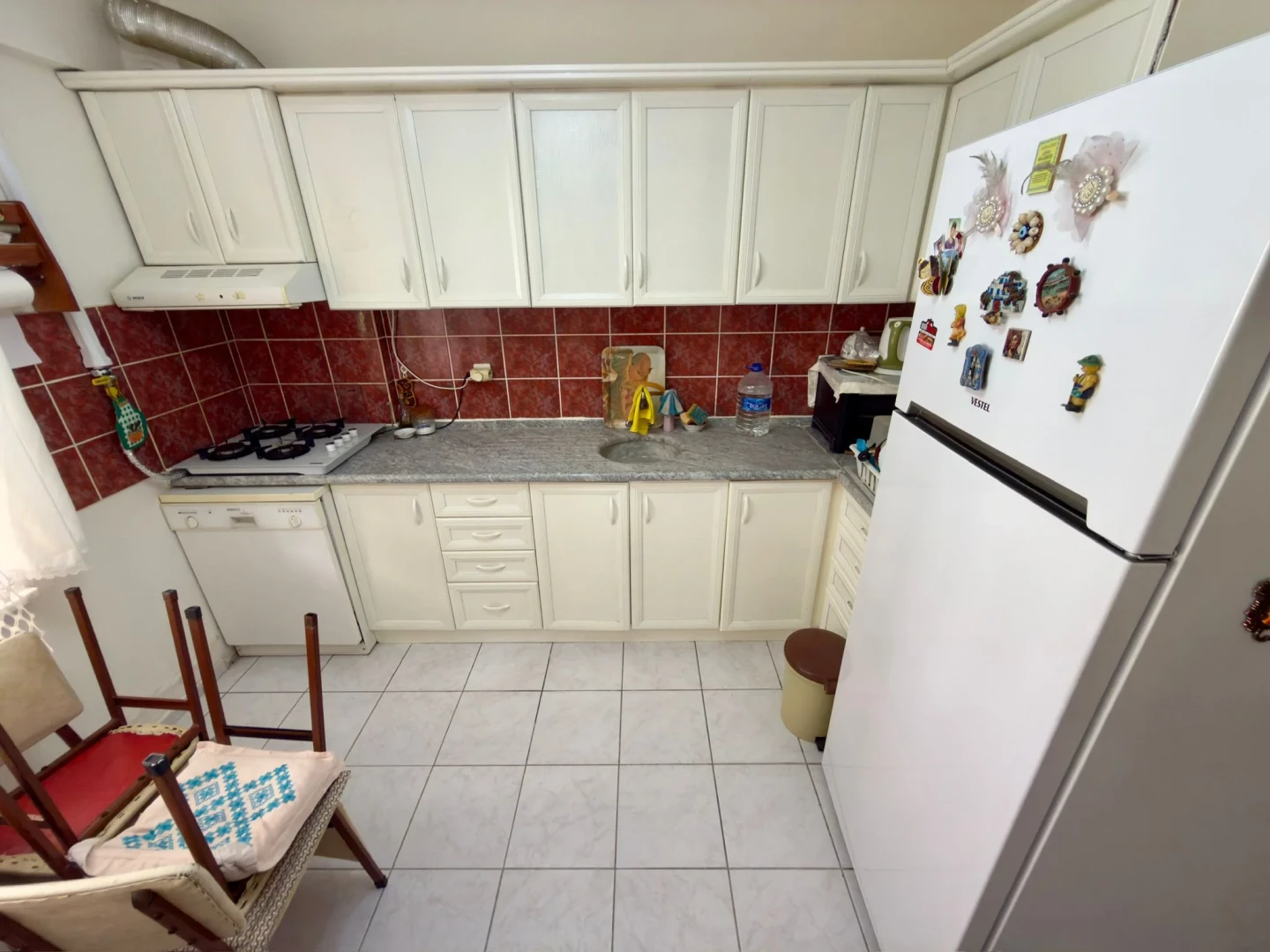 YÜKSELDEN ALTINKUMDA ULTRA GENİŞ ÇİFT BALKONLU DÜZ AYAK 2+1DAİRE