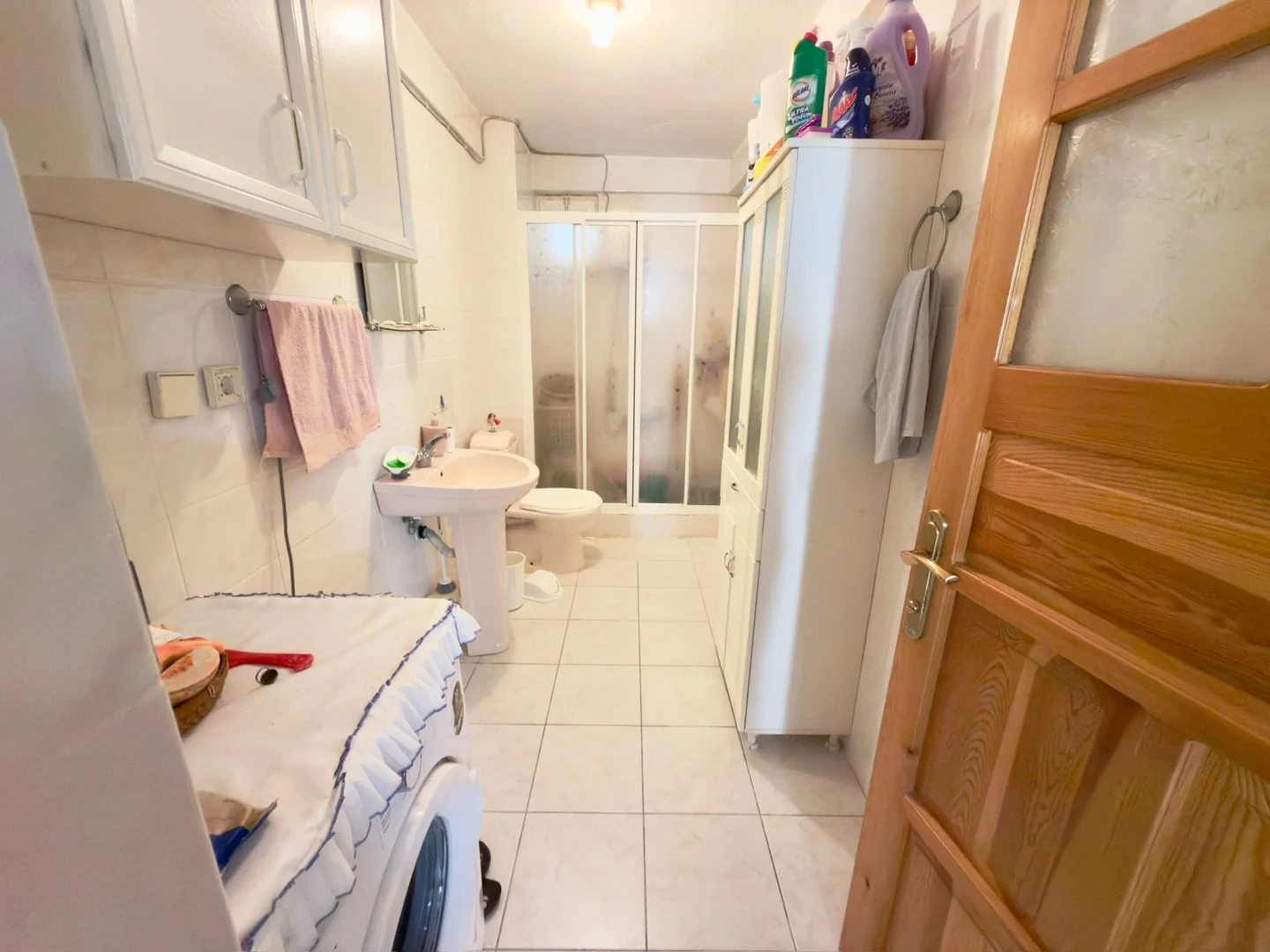 YÜKSELDEN ALTINKUMDA ULTRA GENİŞ ÇİFT BALKONLU DÜZ AYAK 2+1DAİRE