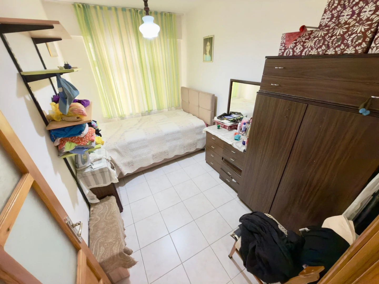 YÜKSELDEN ALTINKUMDA ULTRA GENİŞ ÇİFT BALKONLU DÜZ AYAK 2+1DAİRE